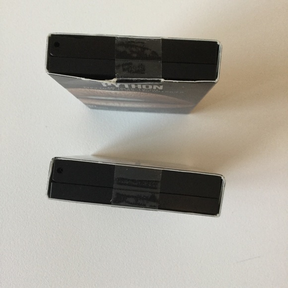 Maybelline Python Metallic Lip Kit 30 Provoked 2 - Picture 5 of 5